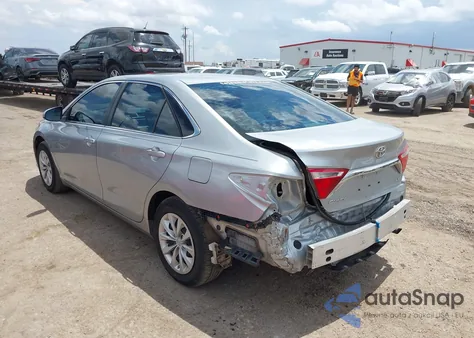 2016 Toyota Camry Le z USA, uszkodzony, nr VIN 4T4BF1FK6GR547428
